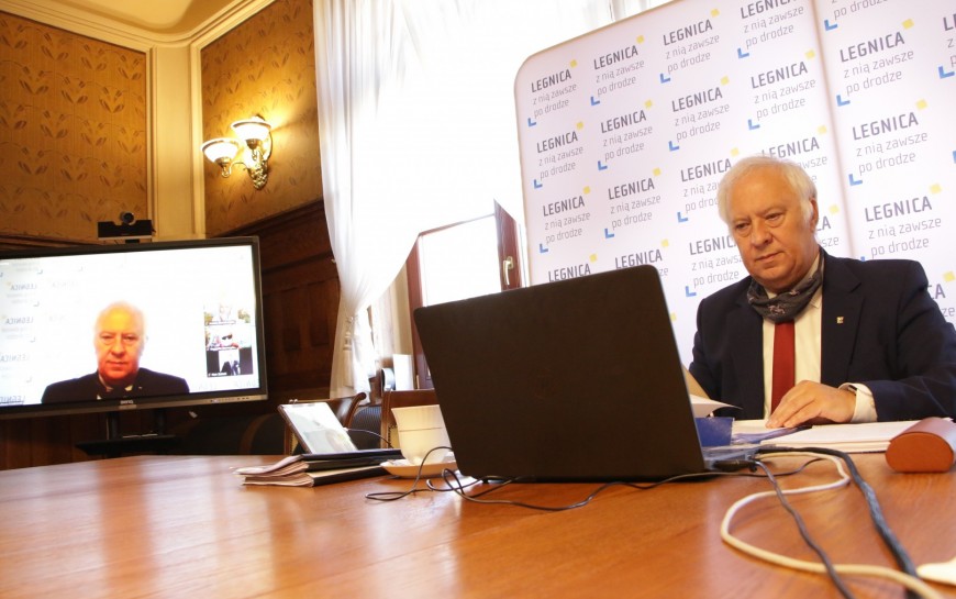 Sesja Rady Miejskiej. Uchwała o pomocy dla legnickich przedsiębiorców
