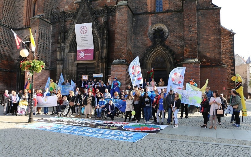 Do zdobycia jest 10 milionów złotych na wsparcie III sektora