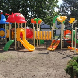 Wkrótce dzieci i dorośli powrócą na place zabaw i siłownie