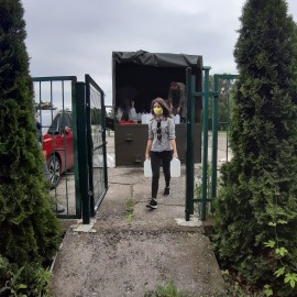 powiększ zdjęcie: Dar od wojewody dla mieszkańców Legnicy