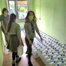 powiększ zdjęcie: Dar od wojewody dla mieszkańców Legnicy