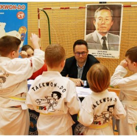 powiększ zdjęcie: Legnica wspiera sport. Jest też pomoc ministerstwa