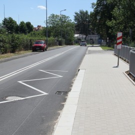 powiększ zdjęcie: Mamy już wygodny chodnik przy ul. Działkowej. Jest bezpieczniej