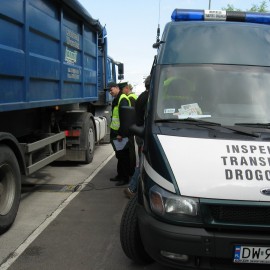 Kontrole samochodów ciężarowych w Legnicy. Mnóstwo mandatów