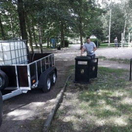 Gniazda os na dwóch placach zabaw spowodowały ich czasowe zamknięcie