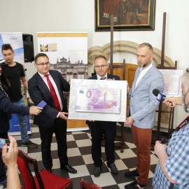 powiększ zdjęcie: Zamek Piastowski z florenem na wyjątkowym banknocie poświęconym Legnicy