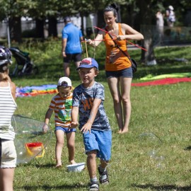 powiększ zdjęcie: PoLEŃ się latem. Legniczanie coraz bardziej to lubią