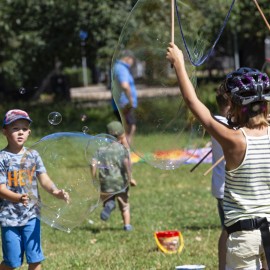 powiększ zdjęcie: PoLEŃ się latem. Legniczanie coraz bardziej to lubią