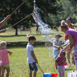 powiększ zdjęcie: PoLEŃ się latem. Legniczanie coraz bardziej to lubią