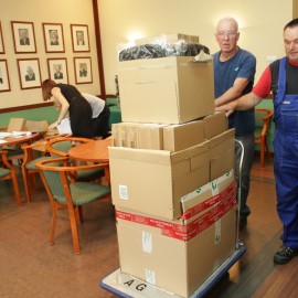 powiększ zdjęcie: Legnica zakupiła nowoczesne komputery w ramach ministerialnych projektów