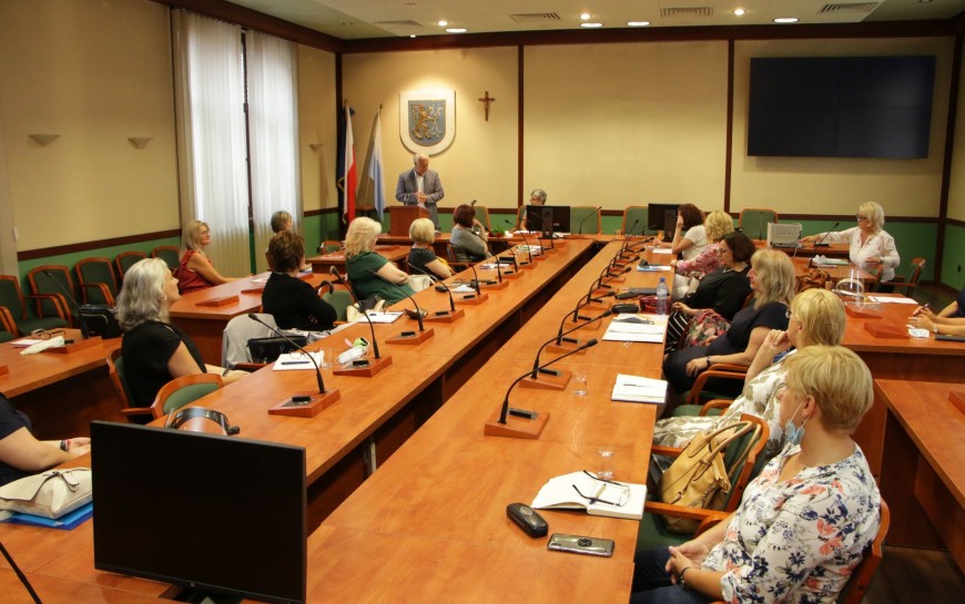 Przed nowym rokiem szkolnym prezydent rozmawaił z dyrektorami szkół i przedszkoli