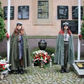 powiększ zdjęcie: Legnickie obchody 81. rocznicy wybuchu II wojny światowej