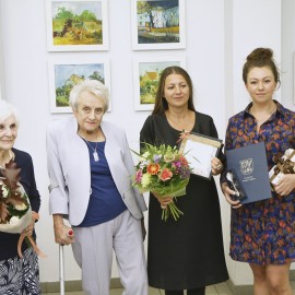 powiększ zdjęcie: Piękny jubileusz legnickiej artystki Marii Rogali. Obejrzyj online