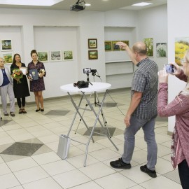 powiększ zdjęcie: Piękny jubileusz legnickiej artystki Marii Rogali. Obejrzyj online