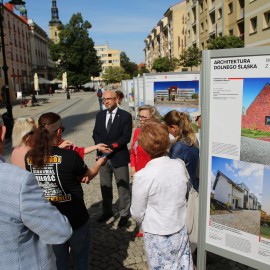 powiększ zdjęcie: Zobacz najciekawsze dolnośląskie budowle. Zapraszamy na Rynek