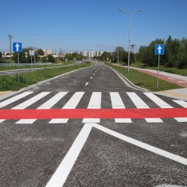 powiększ zdjęcie: Jeździmy już ul. Sikorskiego od ronda na Sudeckiej do Koskowickiej