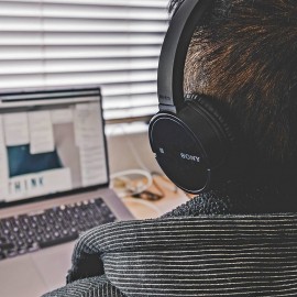 COVID-19 w dwóch szkołach. Przez tydzień nauczanie zdalne