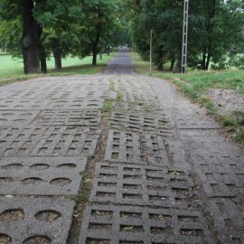 powiększ zdjęcie: Firma Pol-Dróg wygrała przetarg na modernizację wejścia do parku