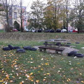 Nie wyrzucaj byle gdzie opon. Przekaż je do PSZOK