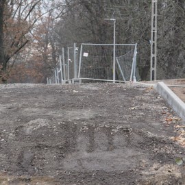 powiększ zdjęcie: Trwa modernizacja wejścia do parku Miejskiego. Zobacz co już zrobiono