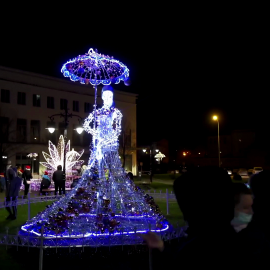 powiększ zdjęcie: Rozbłysły świąteczne iluminacje. Jest skromniej, ale nadal pięknie i radośnie