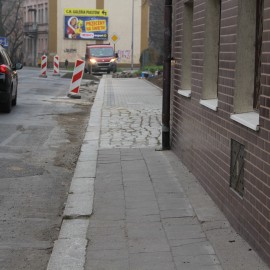powiększ zdjęcie: LBO 2020. Przebudowa chodnika przy ul. Działkowej. Zobacz jak przebiegają prace