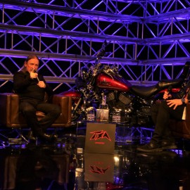 Męskie rozmowy i rockowy koncert, czyli Marek Piekarczyk i zespół Anastasis