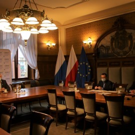 powiększ zdjęcie: Prezydent Tadeusz Krzakowski spotkał się z szefami WPEC