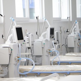 powiększ zdjęcie: Szpital modułowy przy Wojewódzkim Szpitalu Specjalistycznym już otwarty