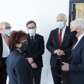 powiększ zdjęcie: Szpital modułowy przy Wojewódzkim Szpitalu Specjalistycznym już otwarty