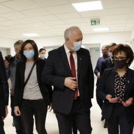 powiększ zdjęcie: Szpital modułowy przy Wojewódzkim Szpitalu Specjalistycznym już otwarty