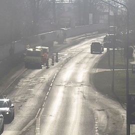 Drogowcy przez cały czas usuwają ubytki w jezdniach