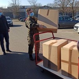 Miasto wspiera szpital w walce z COVID – 19. Przekazaliśmy fartuchy ochronne