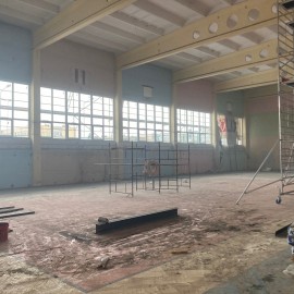 powiększ zdjęcie: Przebudowa sali gimnastycznej dla ZPS. Zobacz jak przebiegają prace