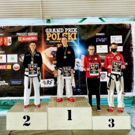 powiększ zdjęcie: Świetny występ legnickich taekwendoków na Grand Prix Polski. Gratulujemy