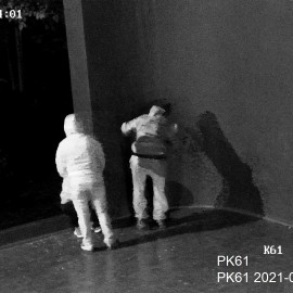 powiększ zdjęcie: Kolejni wandale niszczący muszlę koncertową zatrzymani dzięki monitoringowi