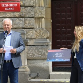 powiększ zdjęcie: Kolejne miliony dla Legnicy