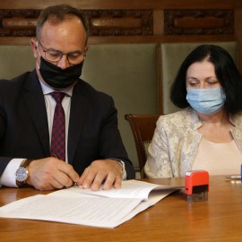 powiększ zdjęcie: Porozumienia Legnicy i jej sąsiadów. Międzygminna gospodarka odpadami