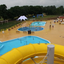 powiększ zdjęcie: Letni Park Wodny AquaFun w Legnicy gotowy. Goście czekają na najważniejszy sprawdzian