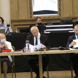 powiększ zdjęcie: Wotum zaufania i absolutorium dla Tadeusza Krzakowskiego. Budżet za 2020 rok przyjęty
