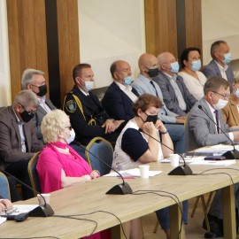 powiększ zdjęcie: Wotum zaufania i absolutorium dla Tadeusza Krzakowskiego. Budżet za 2020 rok przyjęty