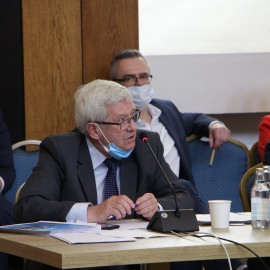powiększ zdjęcie: Wotum zaufania i absolutorium dla Tadeusza Krzakowskiego. Budżet za 2020 rok przyjęty