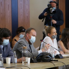 powiększ zdjęcie: Wotum zaufania i absolutorium dla Tadeusza Krzakowskiego. Budżet za 2020 rok przyjęty