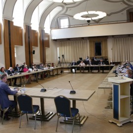 powiększ zdjęcie: Wotum zaufania i absolutorium dla Tadeusza Krzakowskiego. Budżet za 2020 rok przyjęty