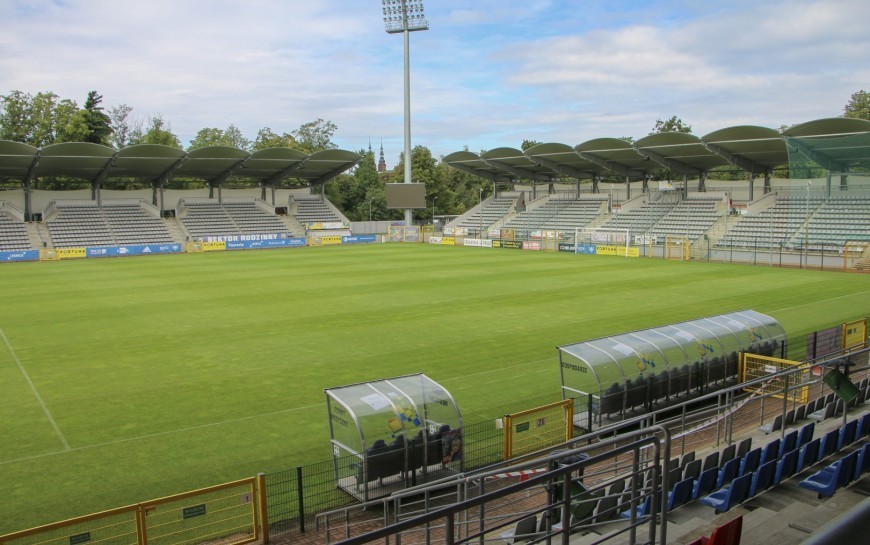 Mamy stadion nowoczesny, bezpieczny i z już po raz kolejnyz najlepszą murawą