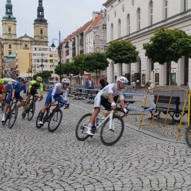 Alan Banaszek wygrał w sercu miasta prolog Grodów Piastowskich