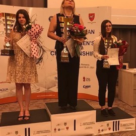 powiększ zdjęcie: Szachistka Oliwia Kiołbasa wywalczyła medal na Mistrzostwach Europy. Gratulujemy