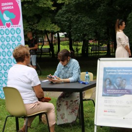 powiększ zdjęcie: Dołącz do naszych śniadań na trawie. Legniczanie je pokochali