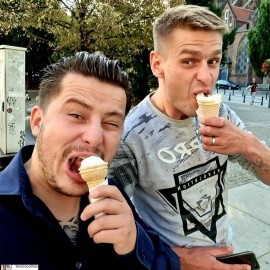 powiększ zdjęcie: Przywitajmy w niedzielę braci Collins w Legnicy i pomóżmy Amelce