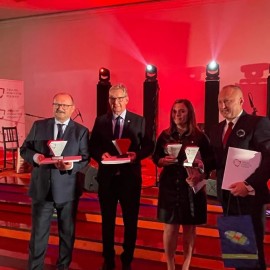 powiększ zdjęcie: Legnica w czołówce najlepszych i najbardziej rozwojowych samorządów